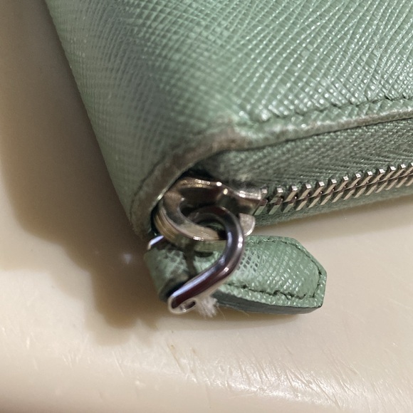 PRADA SAFFIANO LEATHER ZIP AROUND WALLET FRONT BOW AQUAMARINE EUC With COA - Picture 12 of 15